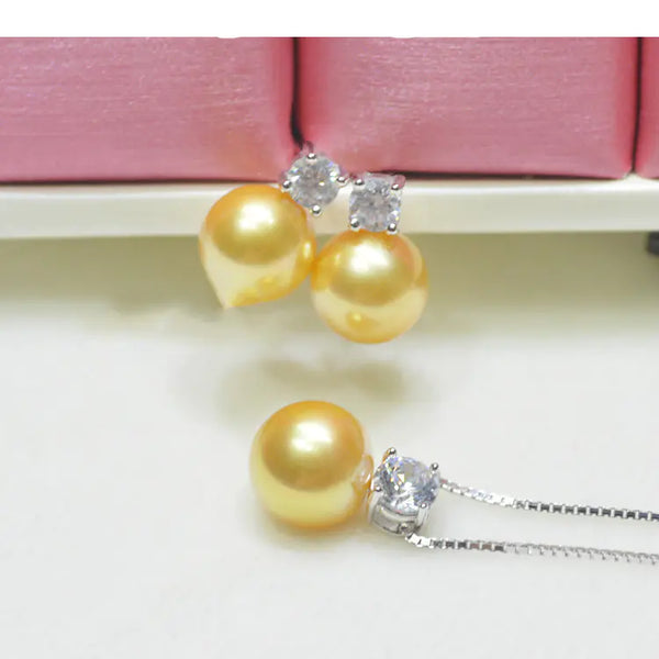 Natural Pearl Studs and Pendant Silver Necklace Set